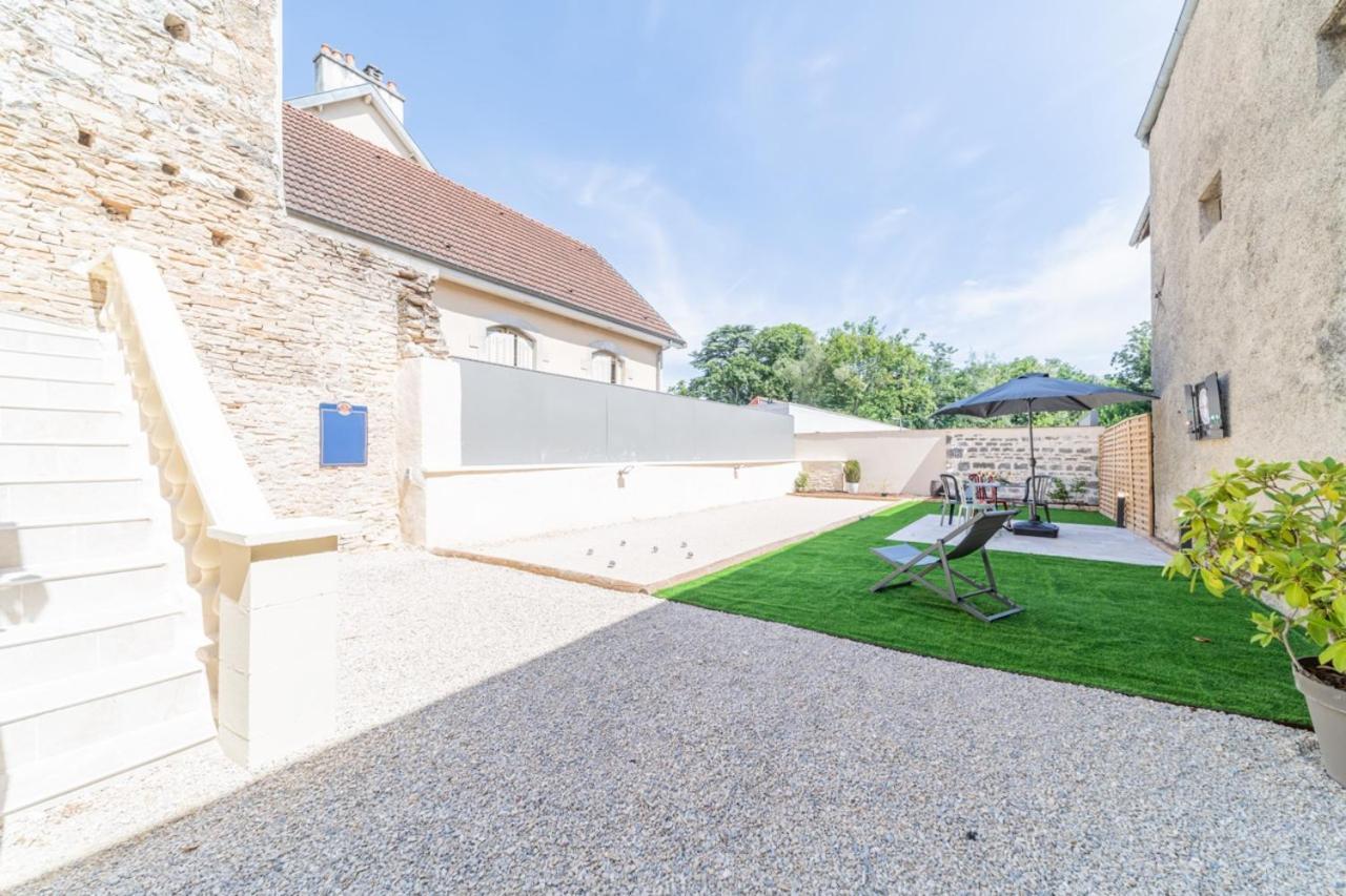 Cote Cour, 3 Chambres, Terrasses, Jardin Prive Avec Terrain De Petanque, Cave Voutee Corgoloin Buitenkant foto